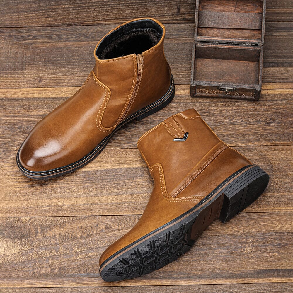 Bota de Couro Clássica Inglesa Bota de Couro Clássica Inglesa Espaço Shop 