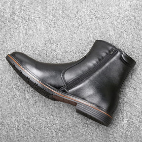 Bota de Couro Clássica Inglesa Bota de Couro Clássica Inglesa Espaço Shop 