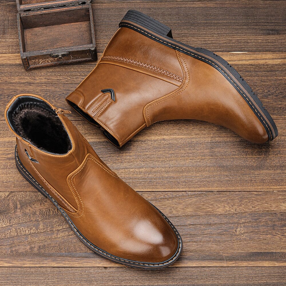 Bota de Couro Clássica Inglesa Bota de Couro Clássica Inglesa Espaço Shop 